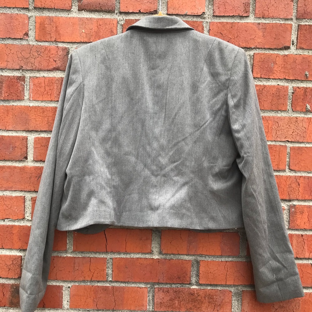 Blazer - Picture 3 of 3